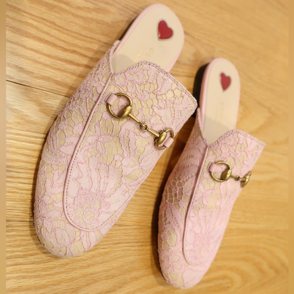Gucci Princetown Pink Lace Mules with Gold Accents - Picture 3 of 11